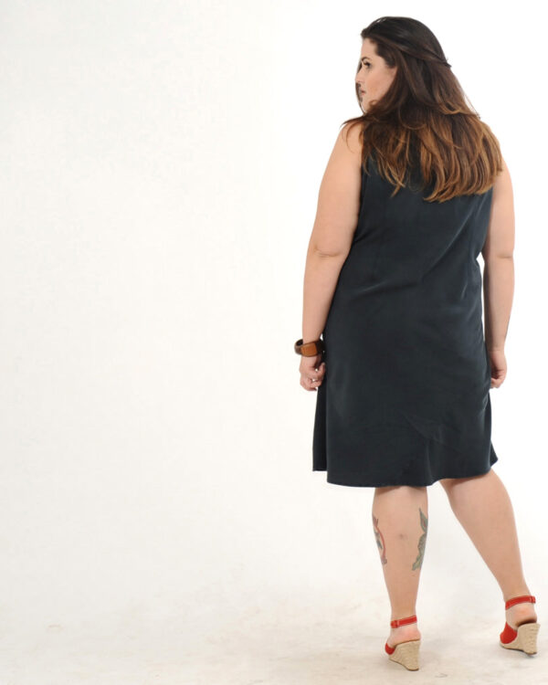 vestido godê midi chumbo liso
